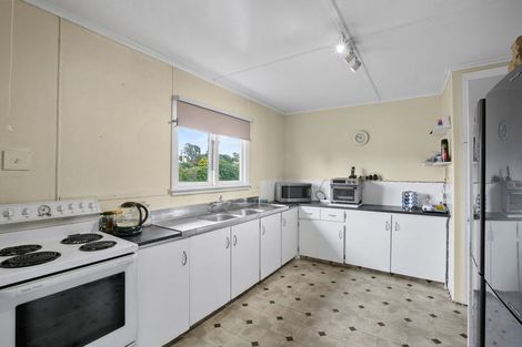 Photo of property in 155 Seaview Road, Westown, New Plymouth, 4310