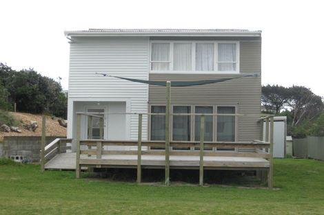 Photo of property in 105 Park Avenue, Waitarere Beach, Levin, 5510