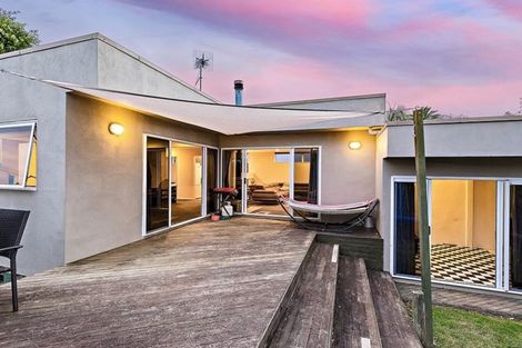 Photo of property in 1/350 Royal Road, Massey, Auckland, 0614