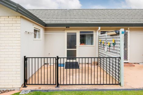 Photo of property in 9 Foxtail Fern, Kelvin Grove, Palmerston North, 4414