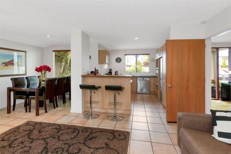 Photo of property in 31 Oakford Close, Riccarton, Christchurch, 8011