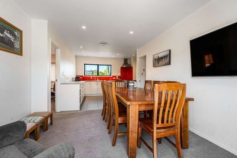 Photo of property in 563 Great South Road, Rosehill, Papakura, 2113