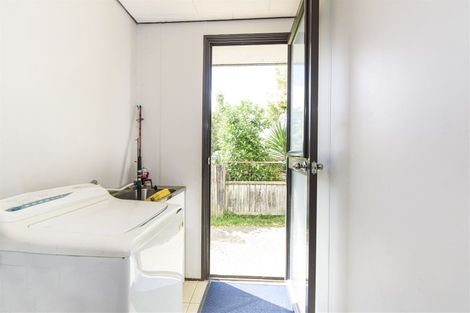 Photo of property in 1/12 Cameron Place, Ranui, Auckland, 0612