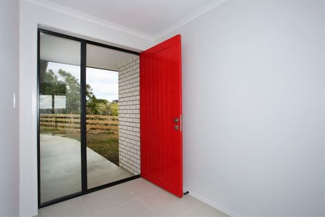 Photo of property in 1011 Kohekohe-karioitahi Road, Pollok, Waiuku, 2683