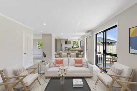 Photo of property in 12 Elwyn Close, Flat Bush, Auckland, 2016