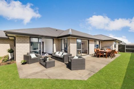 Photo of property in 6 Vivien Place, Patumahoe, Pukekohe, 2679