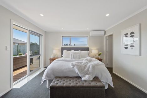 Photo of property in 22 Helen June Avenue, Flagstaff, Hamilton, 3210