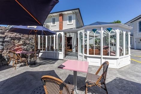 Photo of property in 106 Papanui Road, Merivale, Christchurch, 8014