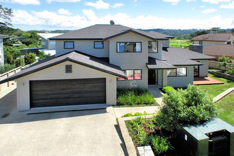 Photo of property in 5 Dressage Lane, Greenhithe, Auckland, 0632