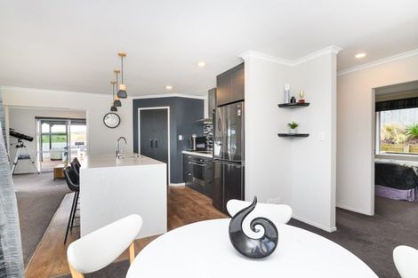 Photo of property in 36 Macdonald Heights, Feilding, 4702