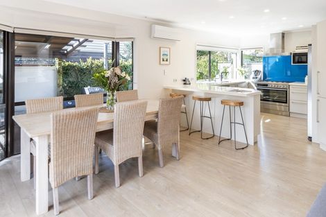 Photo of property in 2/12 Waller Avenue, Bucklands Beach, Auckland, 2012