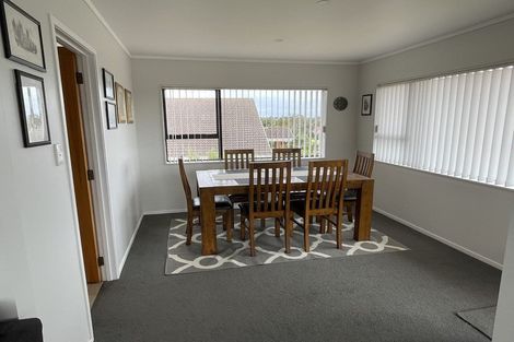 Photo of property in 70 Aberfeldy Avenue, Highland Park, Auckland, 2010