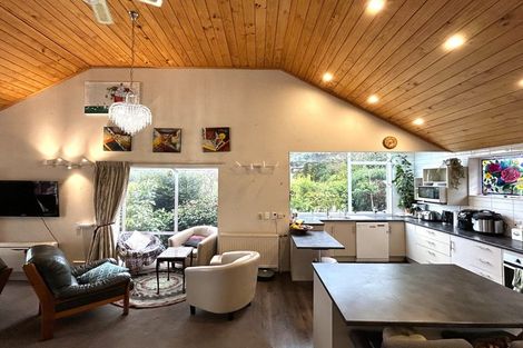 Photo of property in 49 Kakariki Grove, Waikanae, 5036