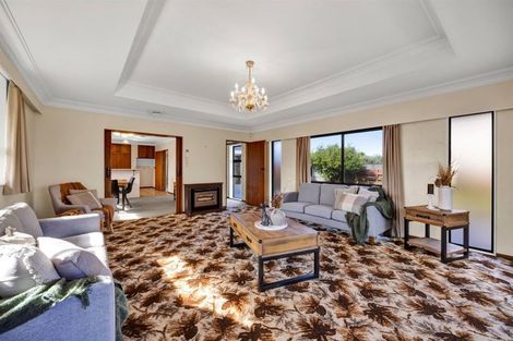 Photo of property in 240 Waihi Road, Hawera, 4610