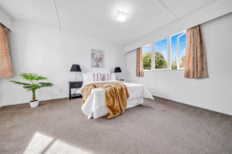 Photo of property in 1/15 Kent Road, Manurewa, Auckland, 2102