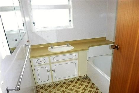 Photo of property in 20 Marina Grove, Hutt Central, Lower Hutt, 5010