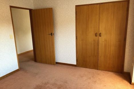 Photo of property in 18 Atarau Grove, Paraparaumu, 5032