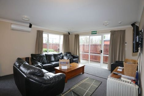 Photo of property in 72 Peer Street, Upper Riccarton, Christchurch, 8041