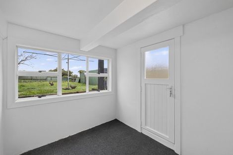 Photo of property in 6 Watene Crescent, Waitara, 4320