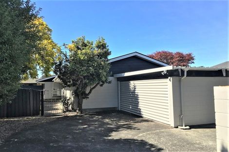 Photo of property in 21 Toorak Avenue, Avonhead, Christchurch, 8042