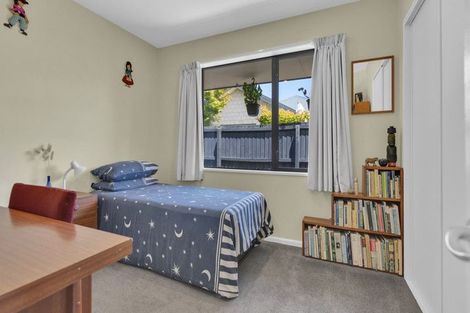 Photo of property in 5 Rooney Place, Aidanfield, Christchurch, 8025
