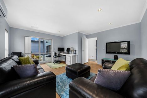 Photo of property in 8 Canmore Street, Pokeno, 2402