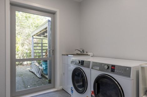 Photo of property in 60 Dalmore Way, Acacia Bay, Taupo, 3385