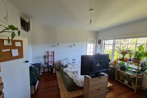 Photo of property in 93 Karori Road, Karori, Wellington, 6012