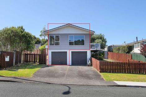 Photo of property in 2/117 Lynn Road, Bayview, Auckland, 0629