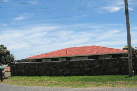 Photo of property in 22 Keven Road, Clarks Beach, Pukekohe, 2679