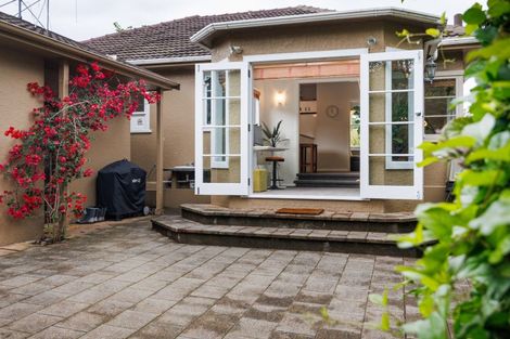 Photo of property in 277 Park Road, Hokowhitu, Palmerston North, 4410