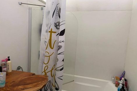 Photo of property in 12 Melton Road, Mount Wellington, Auckland, 1060