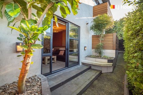 Photo of property in 71 Carroll Street, Dunedin Central, Dunedin, 9016