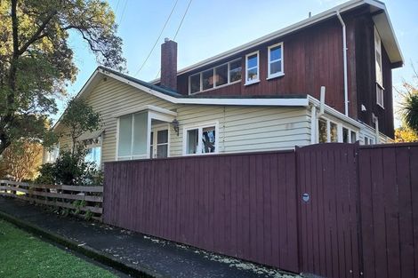 Photo of property in 20 Maire Street, Eastbourne, Lower Hutt, 5013