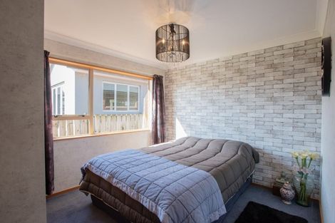 Photo of property in 74 Arthur Street, Winton, 9720