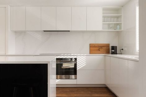 Photo of property in 2 Appin Court, Jacks Point, Queenstown, 9371