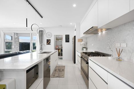 Photo of property in 39 Ruru Street, Cambridge, 3434