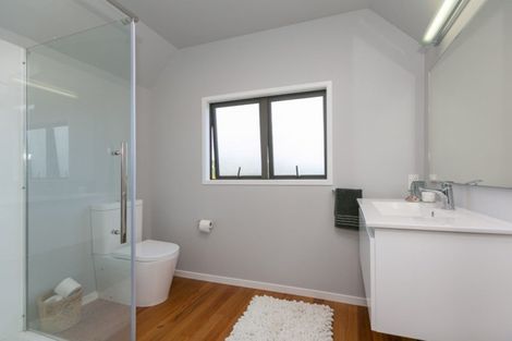 Photo of property in 9 Ruskin Place, Westown, New Plymouth, 4310