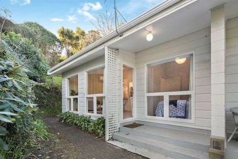 Photo of property in 5b Karachi Crescent, Khandallah, Wellington, 6035