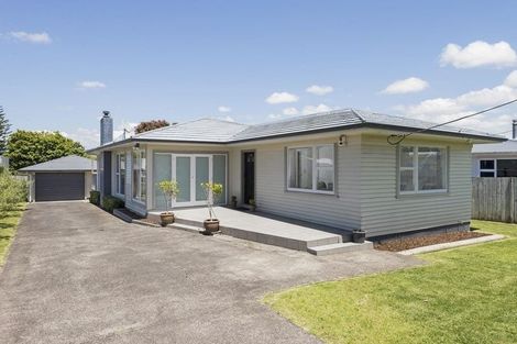 Photo of property in 118 Taikata Road, Te Atatu Peninsula, Auckland, 0610