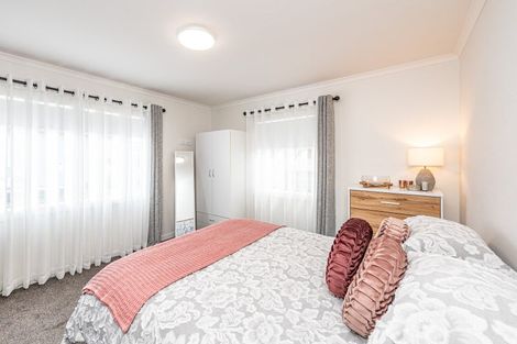 Photo of property in 43 Rangiora Street, Castlecliff, Whanganui, 4501