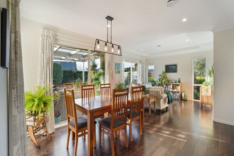 Photo of property in 14 Riverside Way, Amberley, 7410