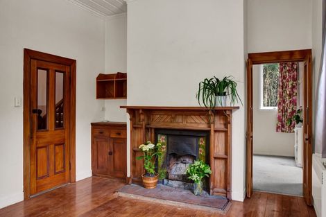 Photo of property in 44 Carrington Street, Lower Vogeltown, New Plymouth, 4310