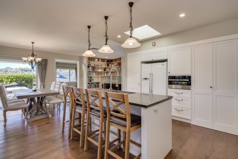 Photo of property in 5 Avocado Lane, Bethlehem, Tauranga, 3110