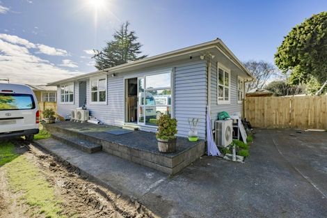 Photo of property in 4 Harper Street, Papakura, 2110