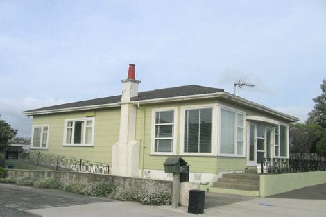 Photo of property in 38 Mana Esplanade, Paremata, Porirua, 5026