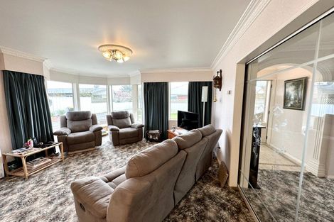 Photo of property in 11 Kakapo Street, Waikiwi, Invercargill, 9810