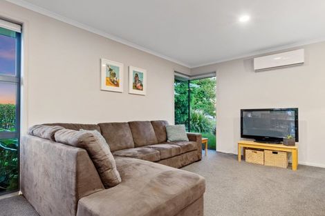 Photo of property in 1 Kakapo Place, Pyes Pa, Tauranga, 3112