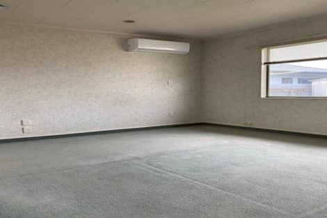 Photo of property in 2/40 Alamein Crescent, Onekawa, Napier, 4110