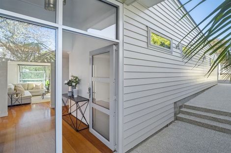 Photo of property in 48a Deep Creek Road, Torbay, Auckland, 0630